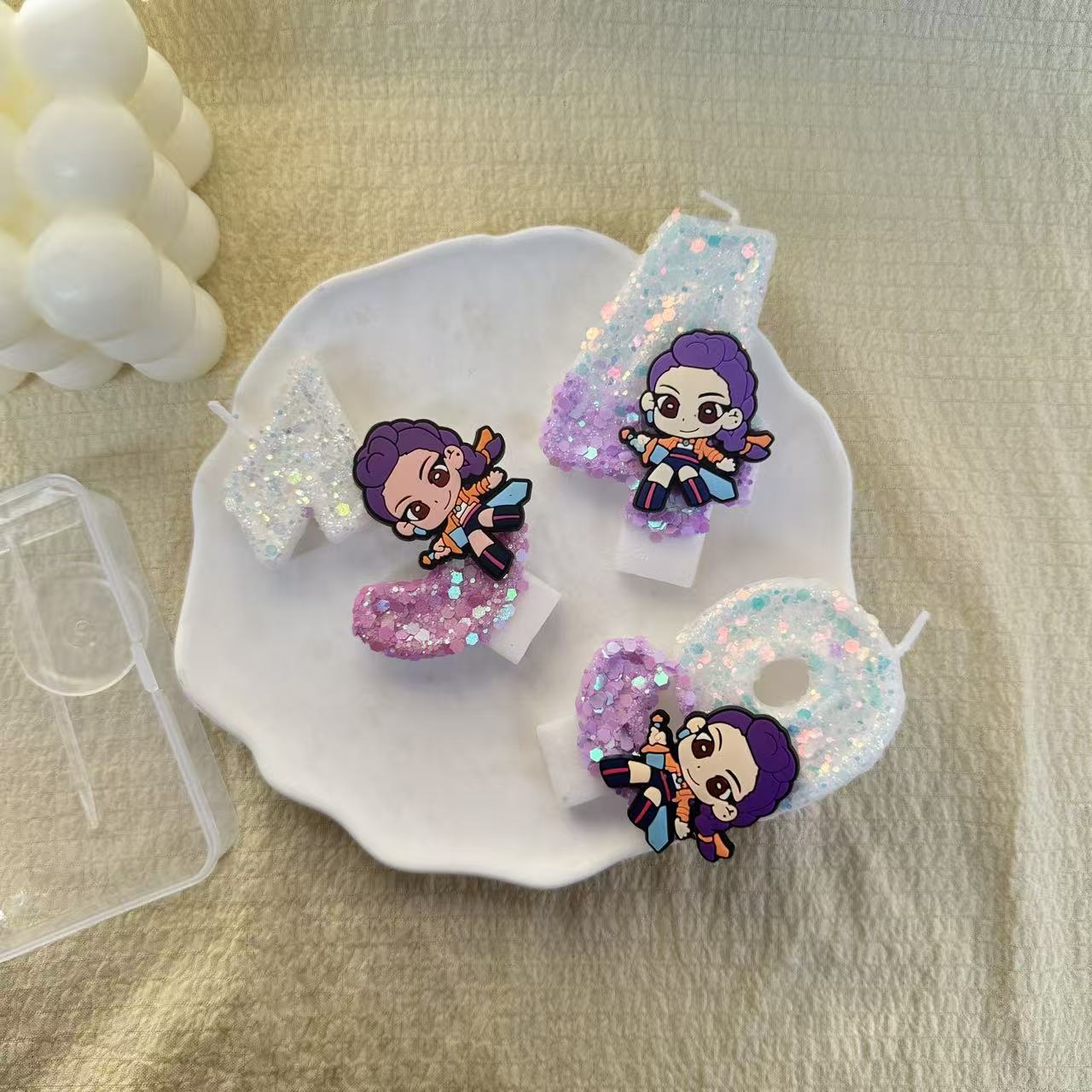 Holiday Candle Set - ウィッチハンターグループ誕生日ナンバーキャンドルホリデーケーキデコレーション小道具パープルグリッタークリエイティブキャンドルパーティー用品テーマギフト