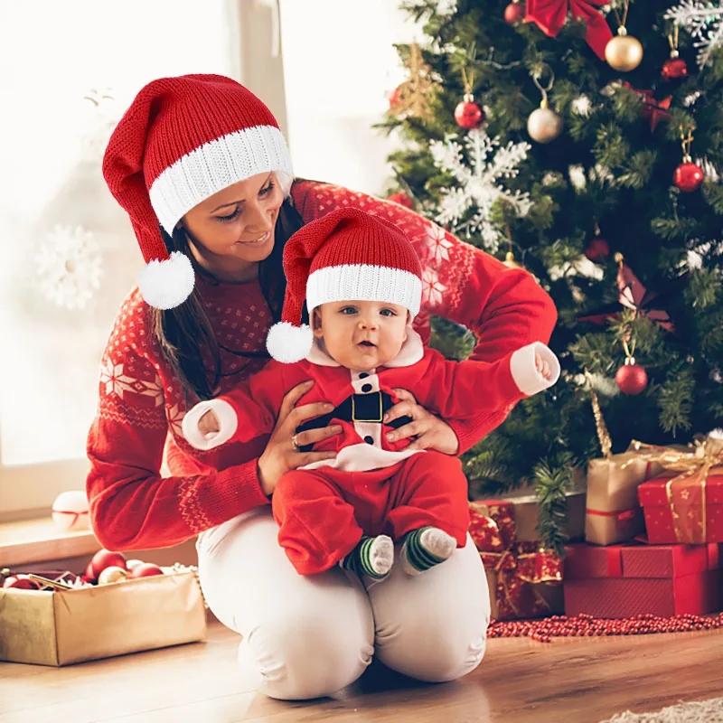 子供と大人のための柔らかいニットのビーニー,赤いサルタの帽子 - Santa Hat Plush のレビューと価格