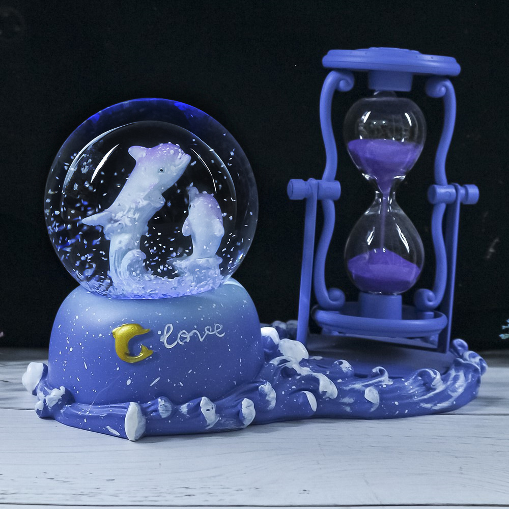 イルカの砂時計タイマー付きクリスタルボールオルゴール、光るホ - Snow Globe Musical のレビューと価格