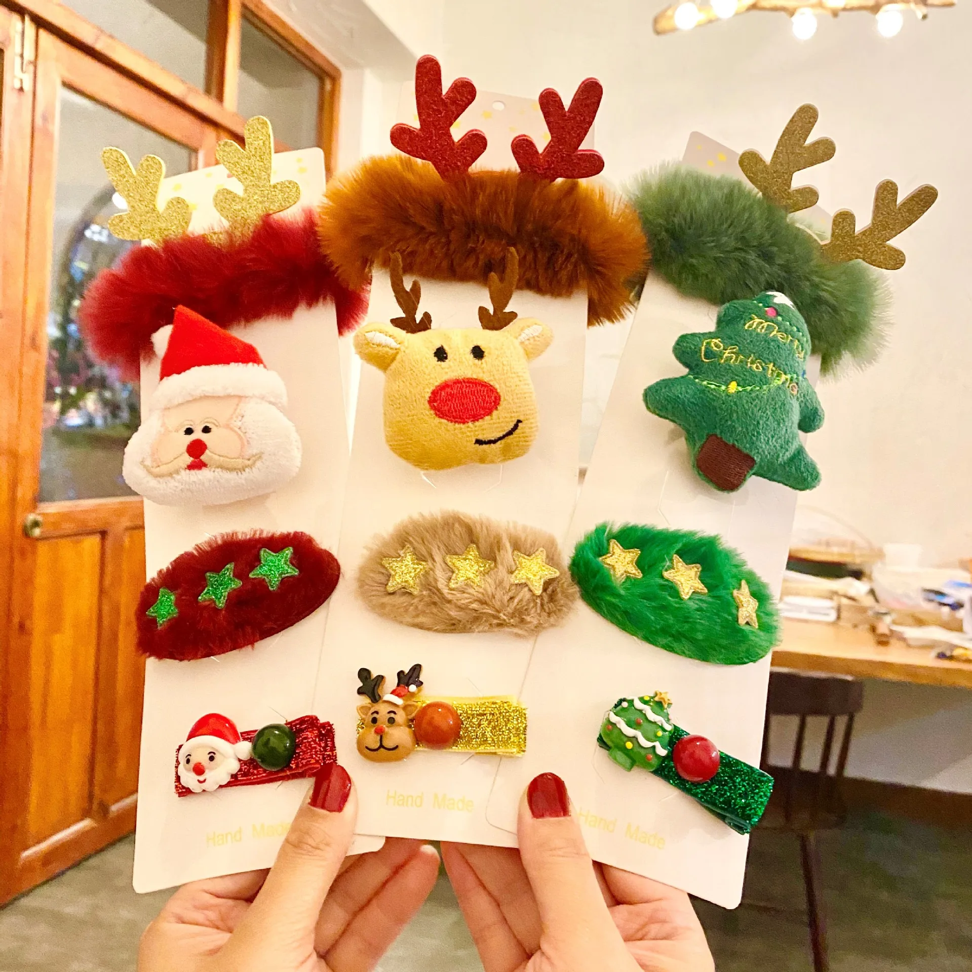 クリスマスヘッドバンドトナカイ角ホーンフラワーヘアバンドクラ - Reindeer Antlers Headband のレビューと価格