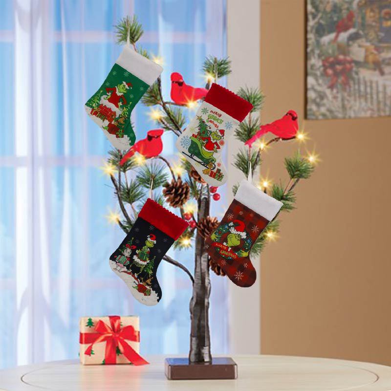 クリスマスストッキンググリンチソックスエルフギフトバッグ漫画 - Christmas Stocking Hanging のレビューと価格